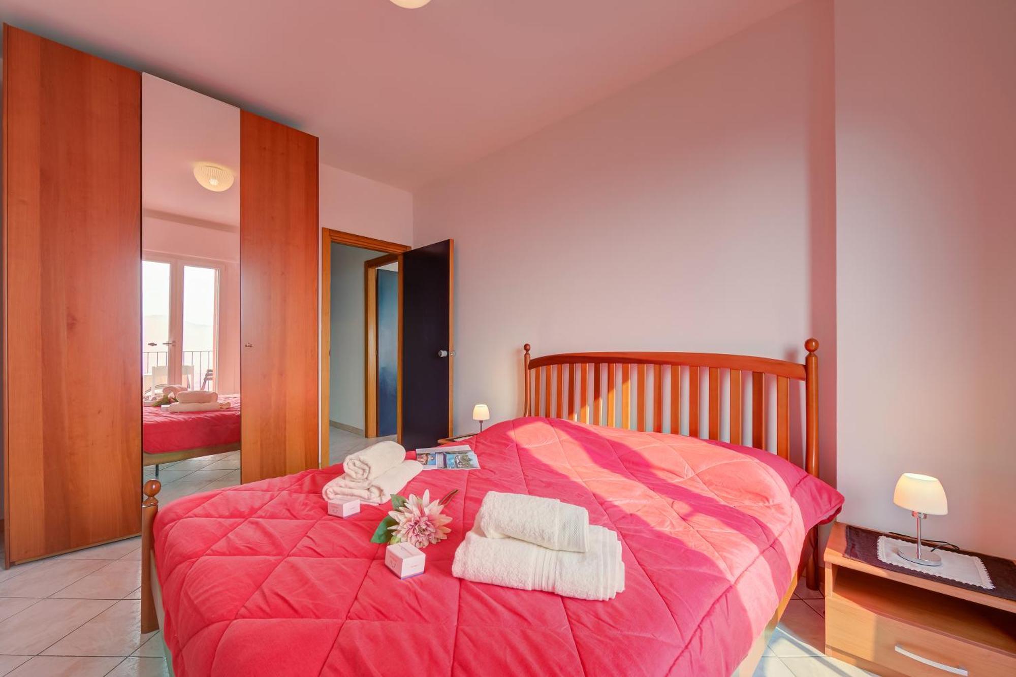 View Dom-us - Happy Apartment Riva del Garda